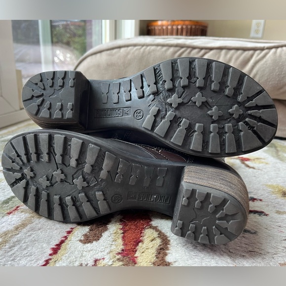 Pikolinos Le Mans Leather Lace Up Boot - Picture 9 of 9